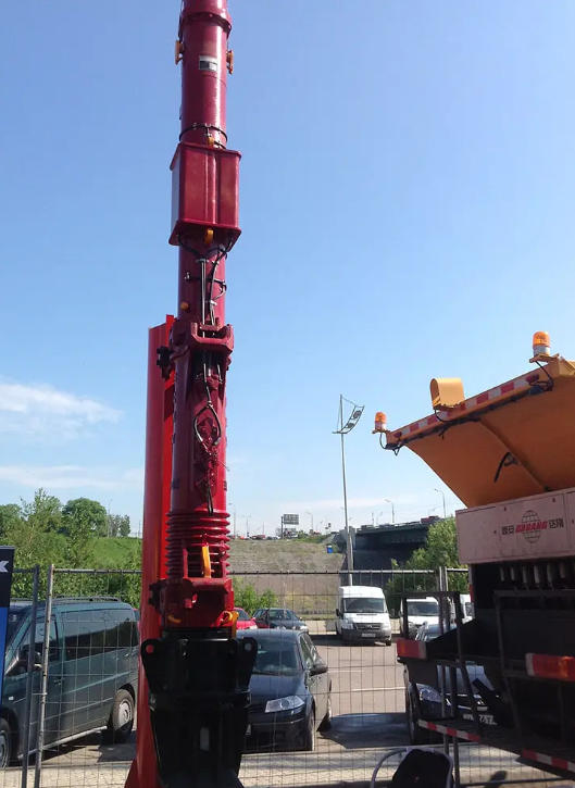 How the SEMW D46 Hammer Masters Tough Soil